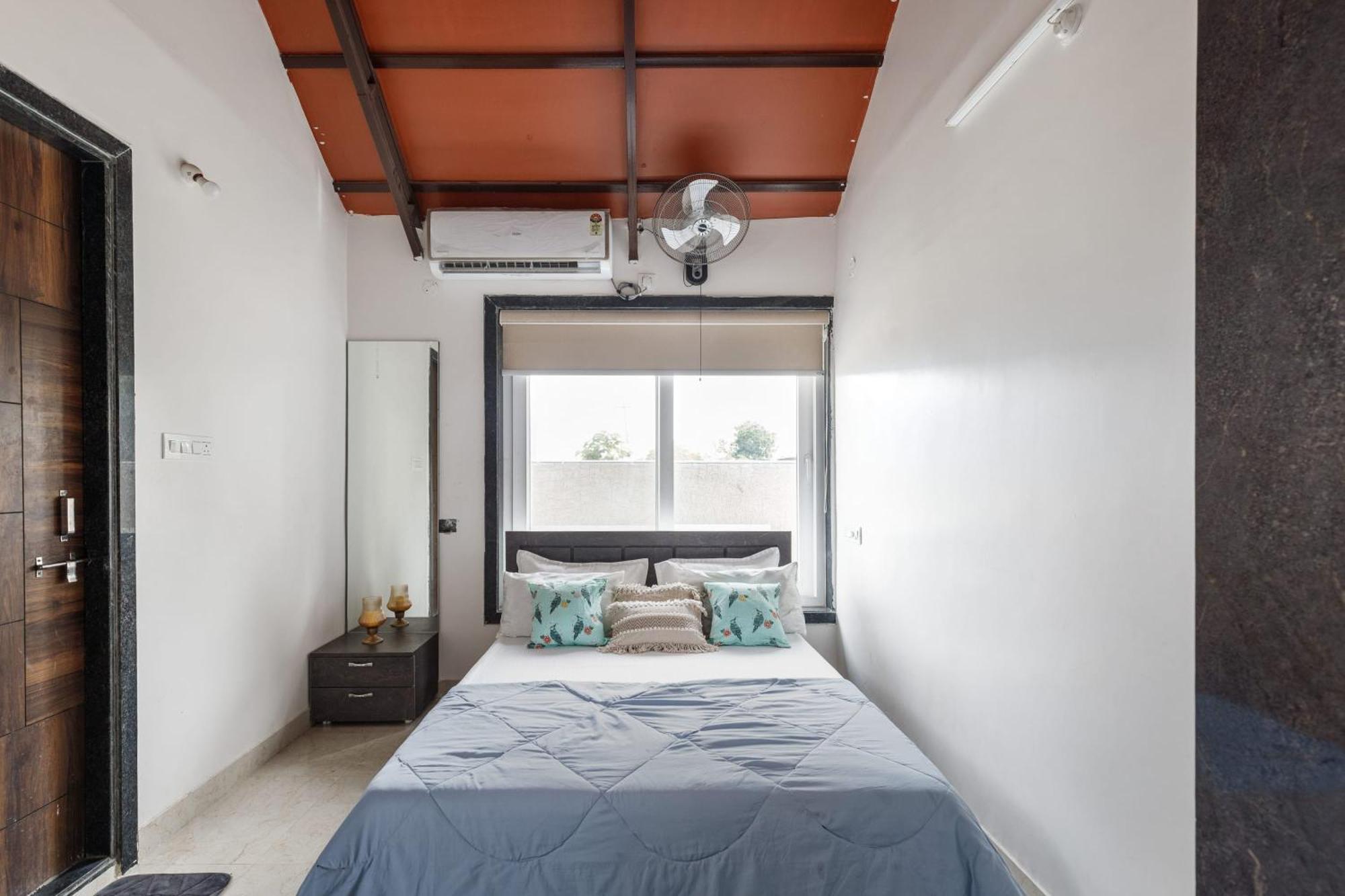 Aqua Lagoon Villa By Secret Turtle Pvt Pool Private Lawn Secunderabad Luaran gambar