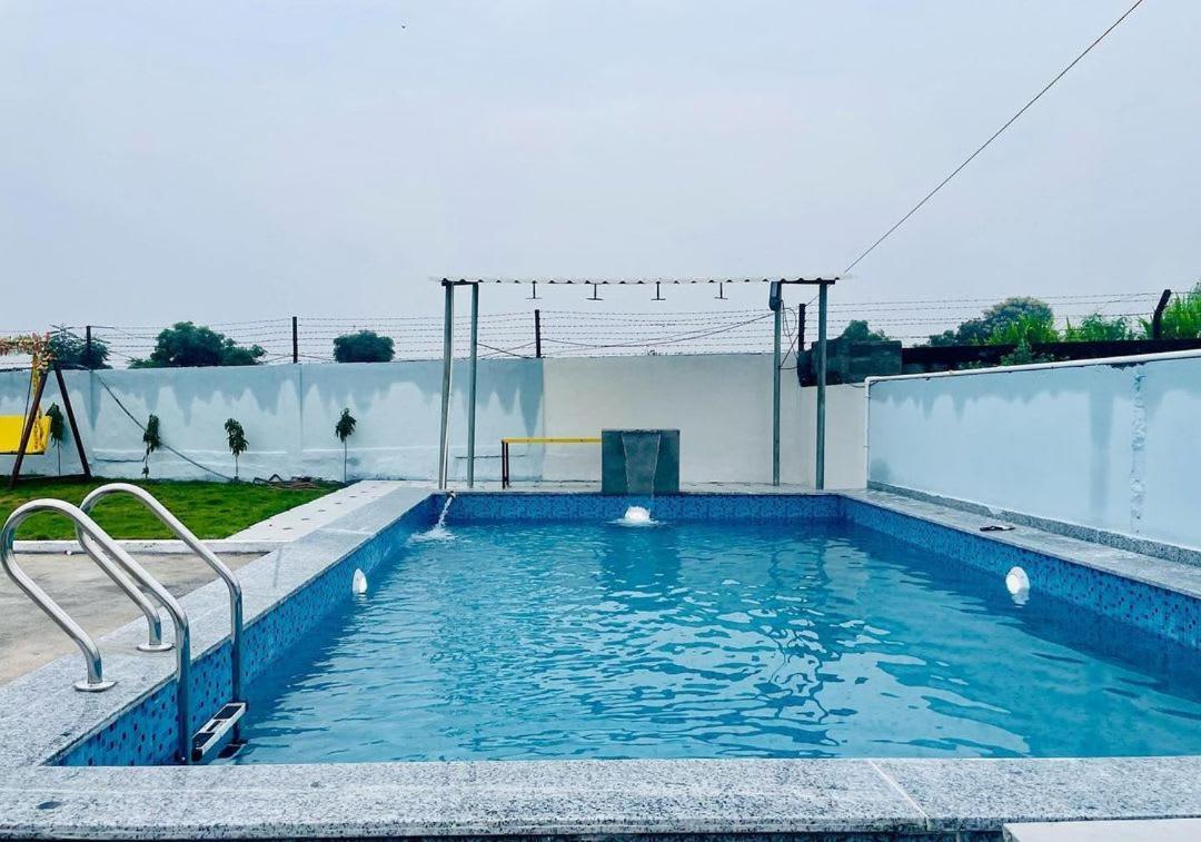 Aqua Lagoon Villa By Secret Turtle Pvt Pool Private Lawn Secunderabad Luaran gambar