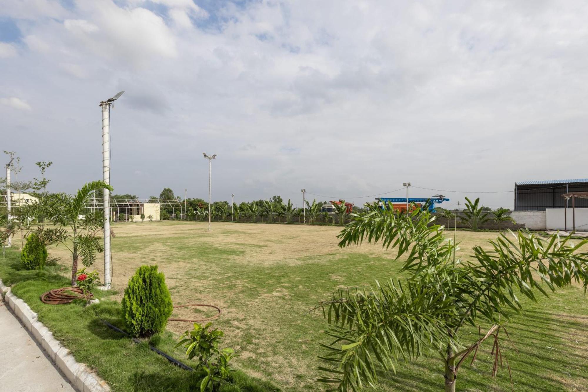 Aqua Lagoon Villa By Secret Turtle Pvt Pool Private Lawn Secunderabad Luaran gambar